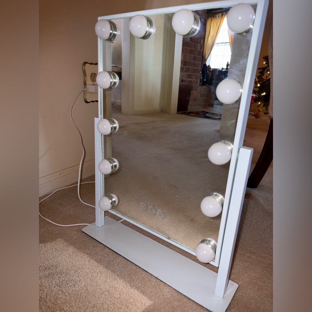 14" x 18" Standing Vanity LED Mirror